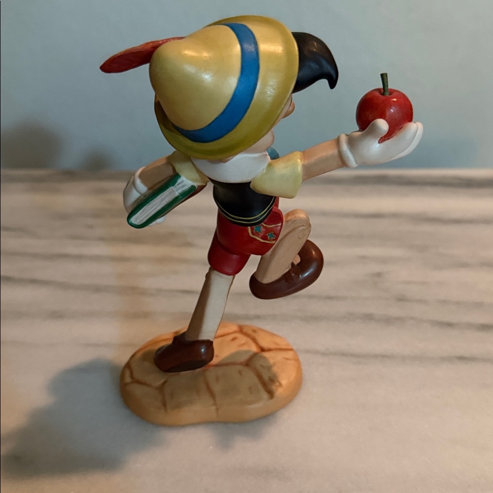 CLASSIC WALT DISNEY COLLECTION PINOCCHIO/ Good-bye, Father RETIRED - Picture 3 of 5
